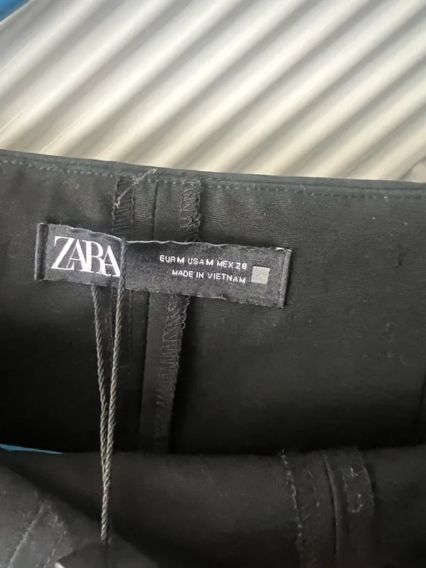 ZARA Elegant Black Women's Skirt - Image 4