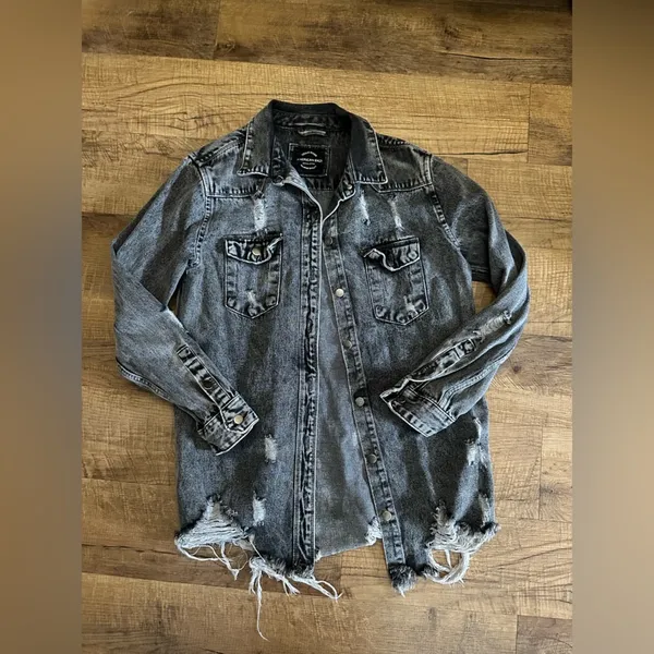 American Bazi Distress denim shacket - Image 3