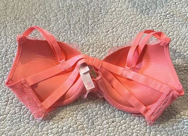 Victoria’s Secret Lace Push Up Bra - Image 2