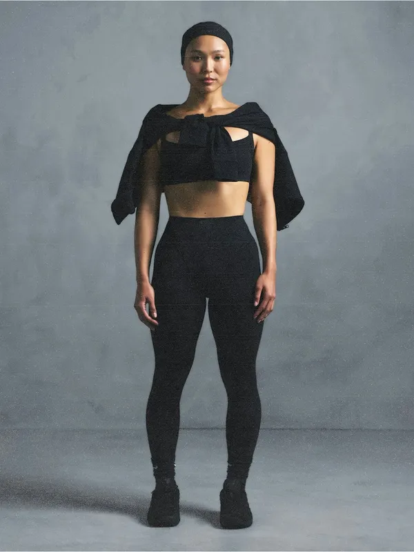 Nike x Skims (G23) MATTE V-Panel Legging 26 inches | Color Obsidian | Size S - Image 6
