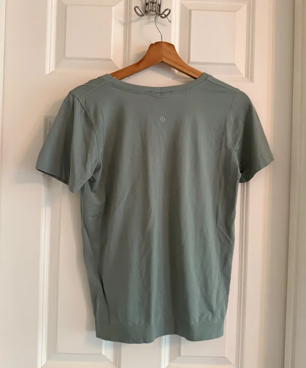 Lululemon Swiftly Tech Short Sleeve (Breeze) *Relaxed Fit Palm Court | Size 4 - Image 2