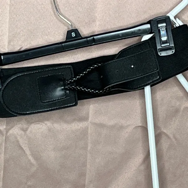 Elastic Faded Glory belt size 12/14 - Image 3