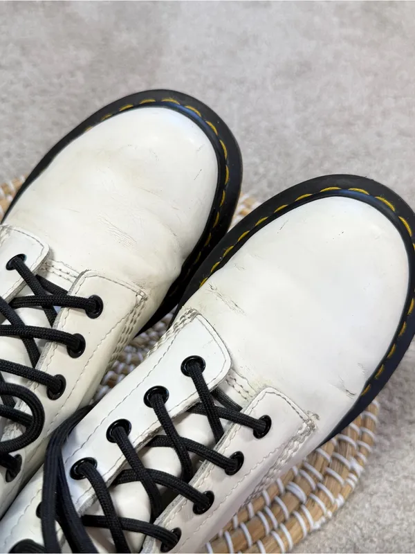 Dr. Martens Women’s Doc's. Doc Martens 11821 Boots 8 Eyes in White Gloss 7 - Image 13