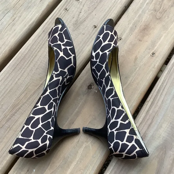 Bandolino Pretty open toe pumps 🤎🤍🤎 - Image 5
