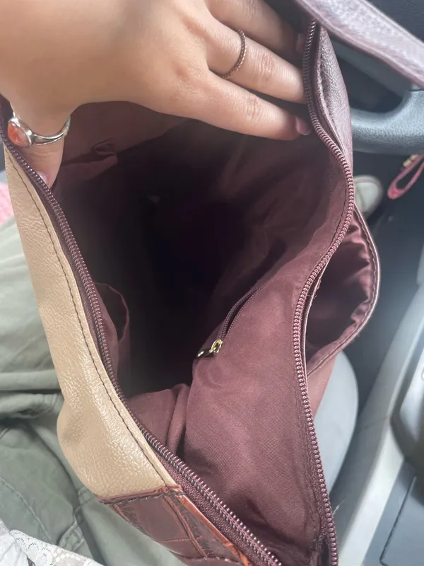 Vintage burgundy crocodile purse - Image 4
