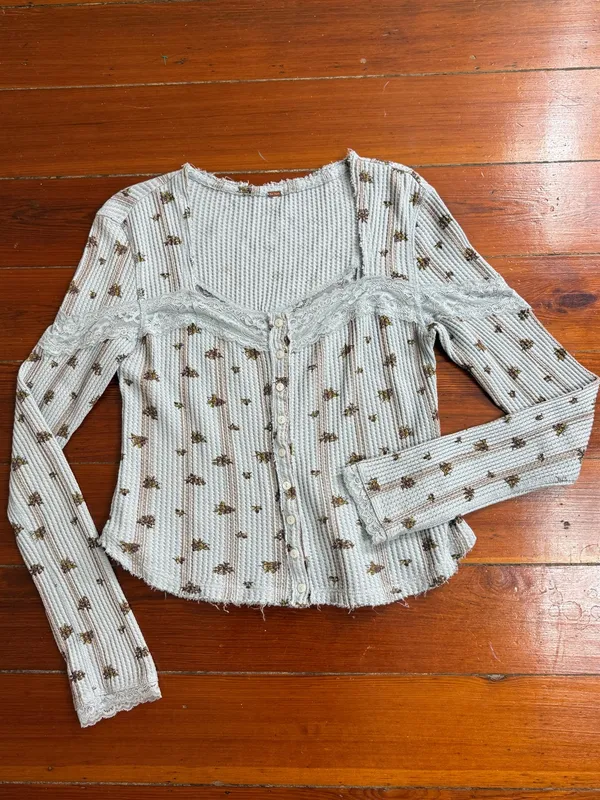 Free People Lets Party Floral Lace Trim Cotton Cardi Boho Cottagecore Sz Med 💛🍄 - Image 3