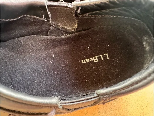 L.L.Bean Women’s 7.5 Wide Black Leather Slip On Comfort Shoes - Image 2