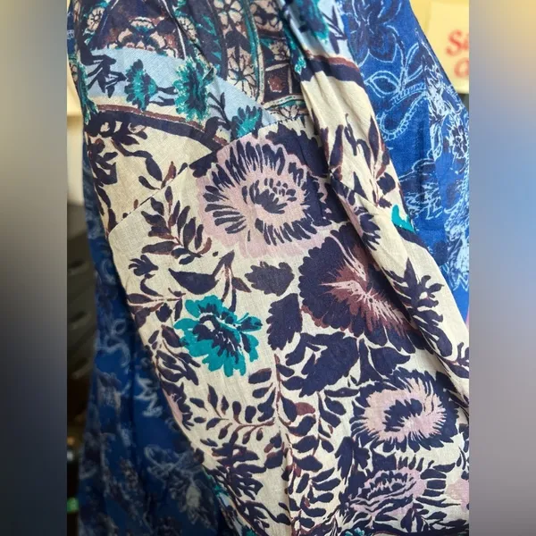 Free people Rose bud paisley print Point Collar Neck .Long Sleeve Blouse - Image 5