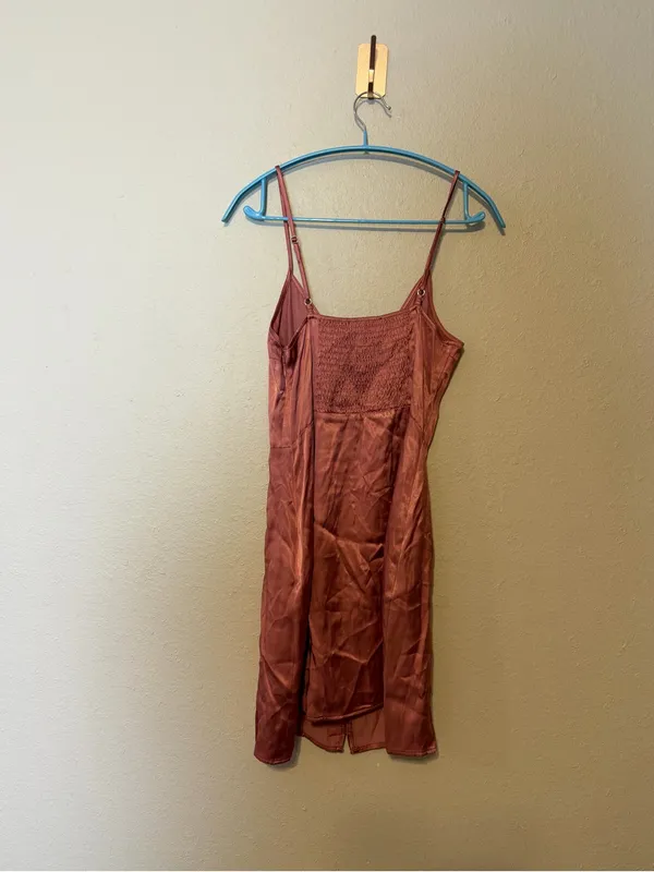 Abercrombie & Fitch Button-Up Dress Rose‎ Gold Satin Size Small - Image 5