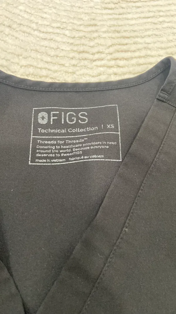 FIGS Scrub Top - Image 2