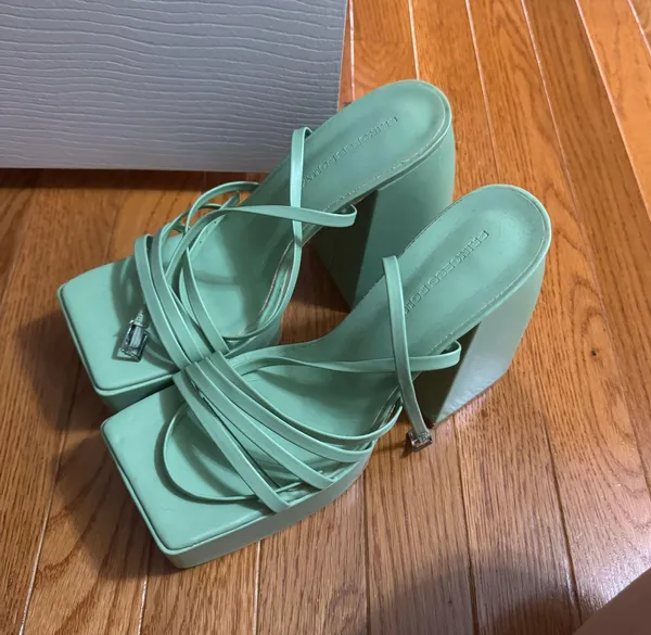 Princess Polly Green Heels - Image 2