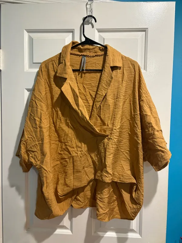 Anthropologie The Dylon Short-Sleeve top blouse mustard yellow L oversized - Image 4