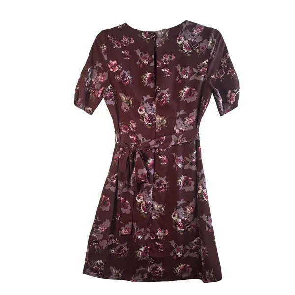 ASTR The Label Floral Mini Dress Burgundy Faux‎ Wrap S/S XS Soft Girl Romantic - Image 2