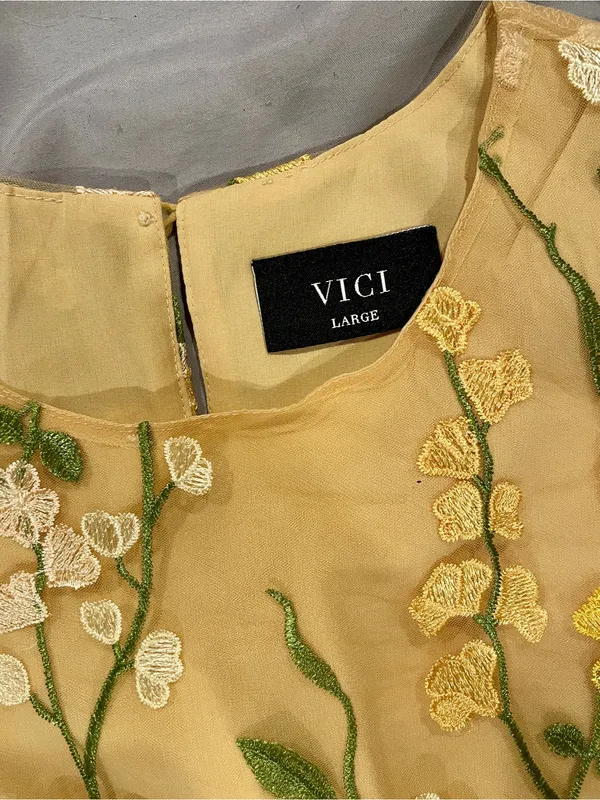 VICI Golden Hour Floral Appliqué Set - Image 5