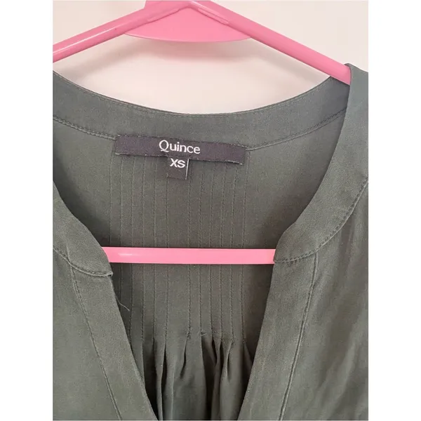 Quince Silk Blouse Olive Green V Neck 3/4 Sleeve Pintuck Stretch Top- XS - Image 2
