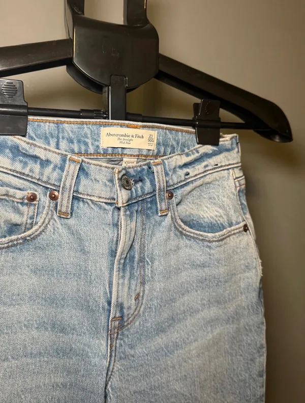 Abercrombie & Fitch Jeans - Image 2