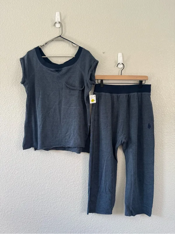 Free People One To Beat Set Midnight Navy NWT Size Small Lounge Set Athleisure - Image 3