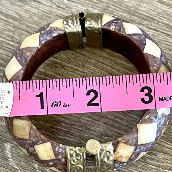 Wood bangle bracelet - Image 7