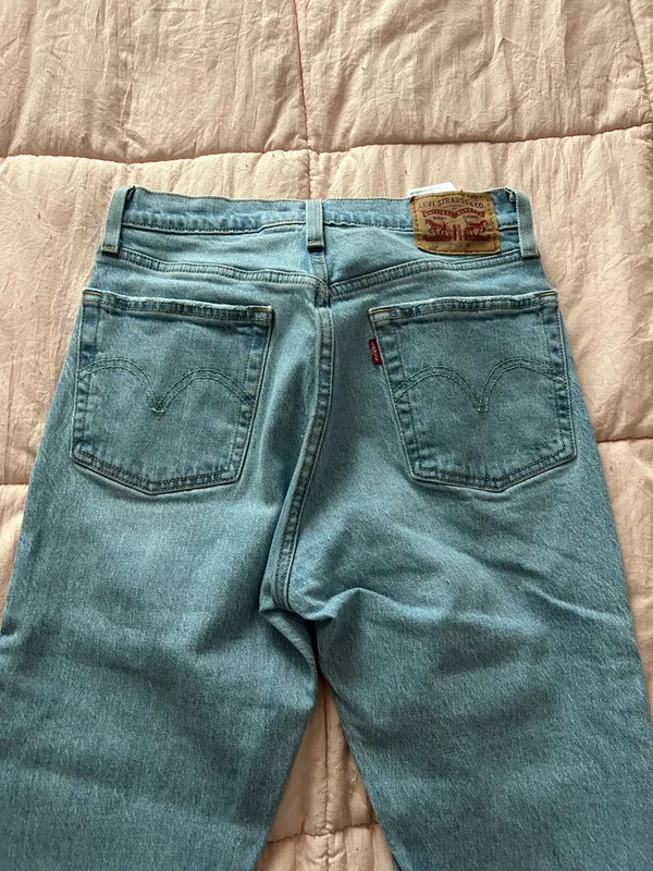 Levi’s 501 Jeans Women’s - Image 2