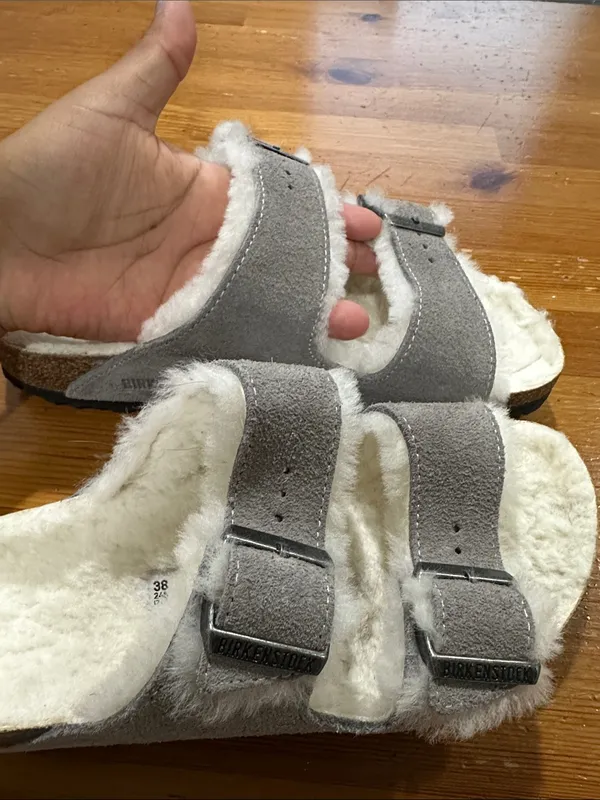 Birkenstock Arizona Shearling Sandal Size 38 - Image 9
