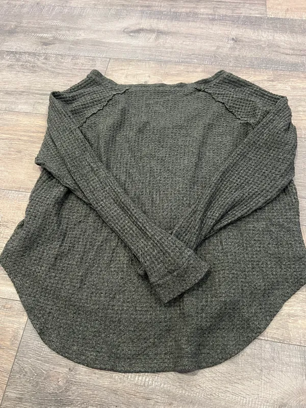 American Eagle Sweater - Image 3