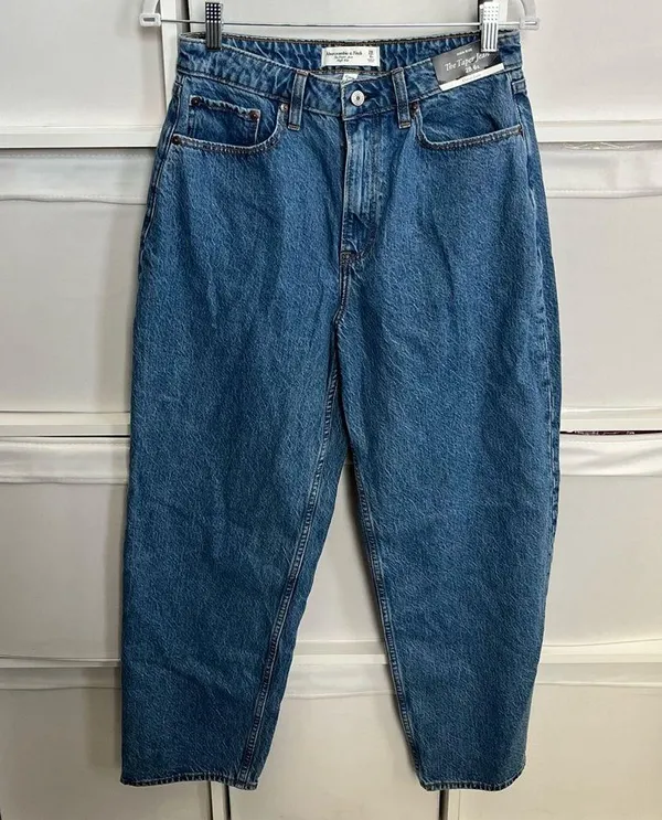 Abercrombie & Fitch Curve Love High Rise Taper Jean Size 28 Short NWT - Image 5