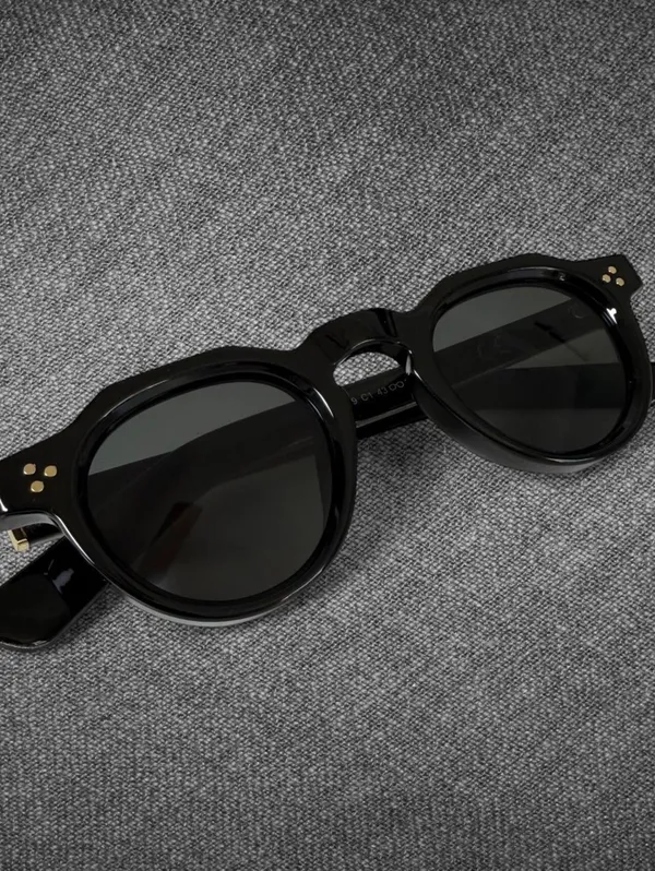 Black Round Sunglasses Gold Rivet Retro Style - Unbranded - Image 6