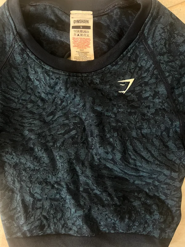 Long-sleeve Crop Top - Image 3