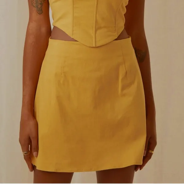 Peppermayo Exclusive‎ Rooftop Drinks Stretch Lined Mini Skirt in Mango Size 12 - Image 2