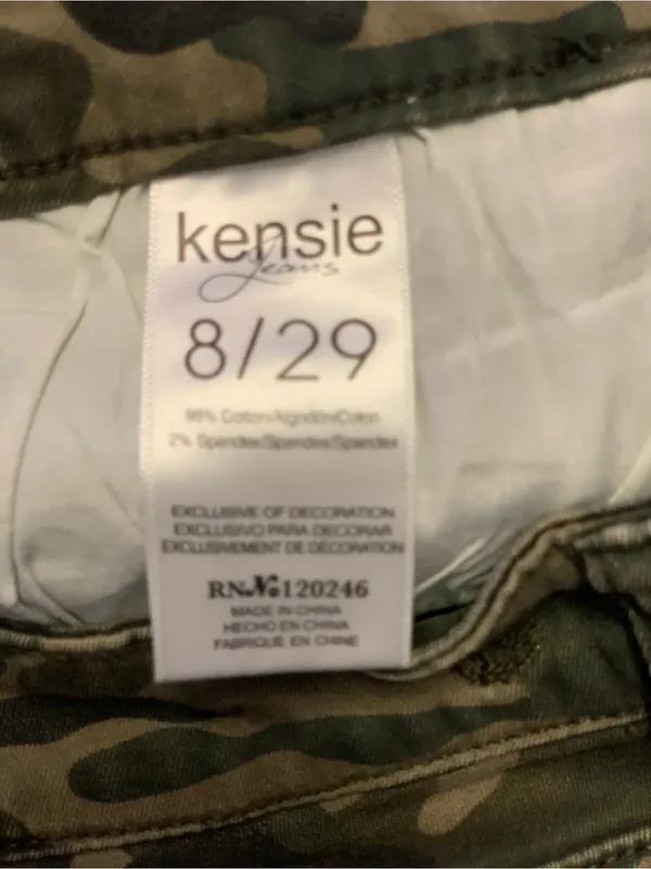 Kensie Jeans Green Camo Skinny Jeans. Size-8/29 Y2K - Image 2