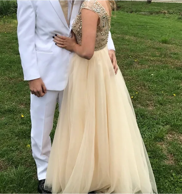 Cream prom dress. Size 0 - Image 2