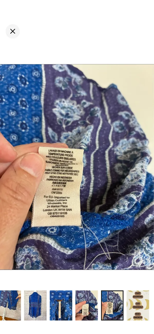 Free People Changing Times Tunic in Blue/Purple Paisley EUC Small. Oversize fit. No stretch. 100% rayon. Elastic and ruffle cuff. Deep v front. Split at hips. 19” bust 26-28” long - Image 10