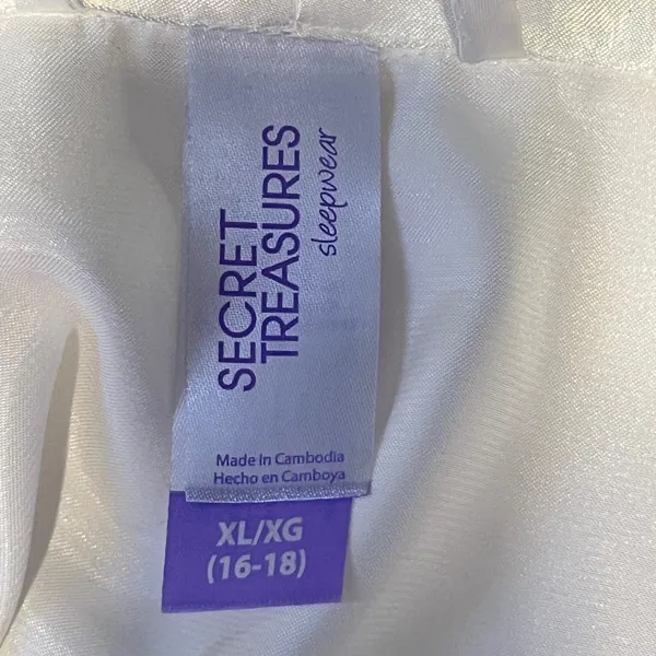 1003 | NWT‎ Secret Treasures Bride Embroidered Satin Robe Cream Womens XL - Image 6