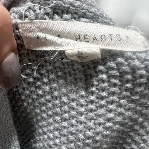 LA Hearts Women's Gray Cropped Henley Sweater Size S Casual Fall - Image 8