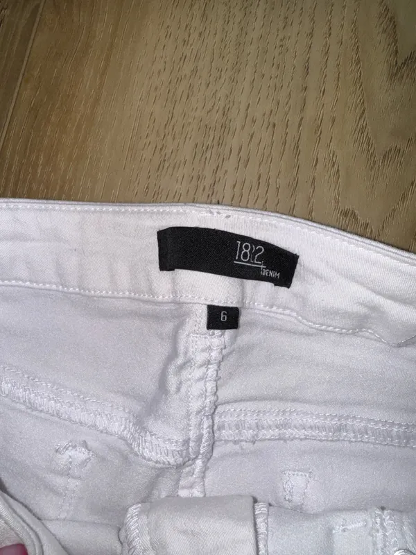 White skinny jeans petite - Image 4