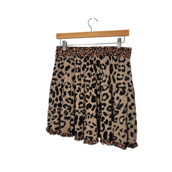 Umgee Animal Print Smocked Waistband Tiered Mini Skirt M Tan‎ Black Leopard - Image 3