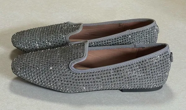 CARVELA Women's Shine Gem-Detail Slip-On Flats Grey & Silver Size 8.5 - Image 3