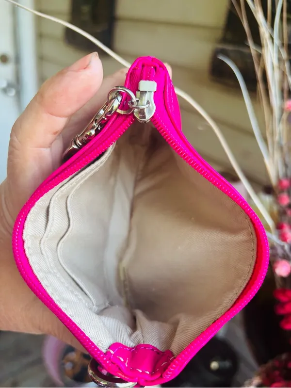 COACH Hot Pink Leather Wristlet Clutch - Image 10