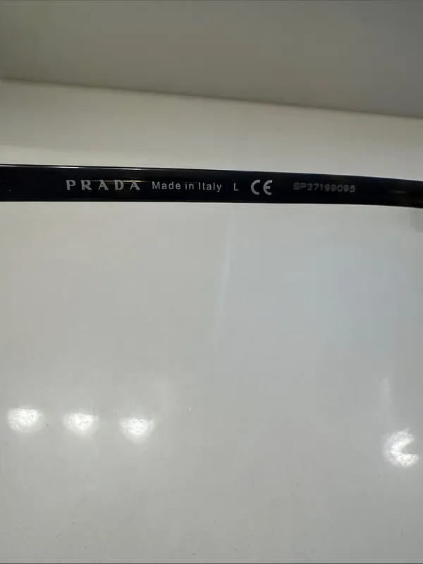 Prada VPR 05R glasses - Image 2