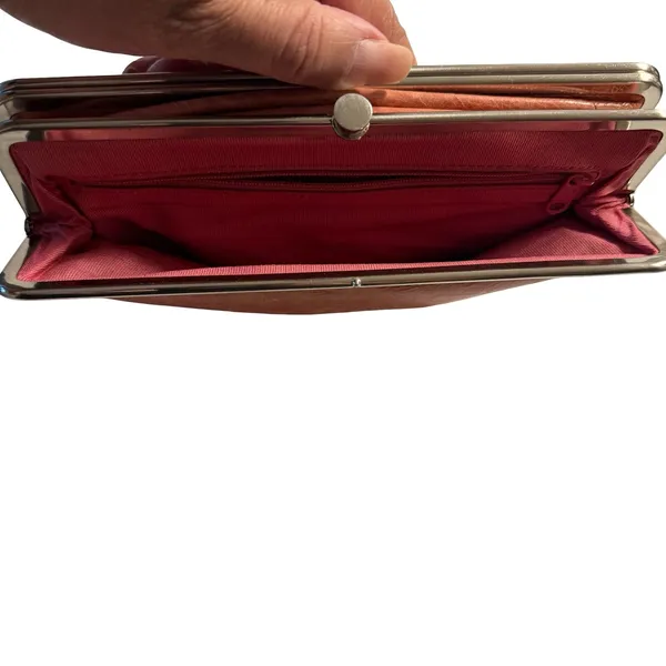 HOBO International Lauren Pink Leather‎ Double Frame Kisslock Clutch Wallet - Image 9
