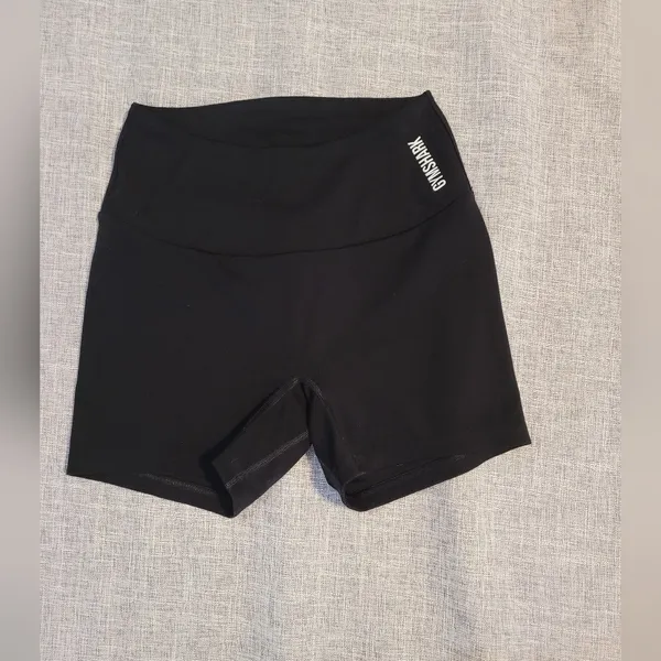 GYMSHARK SHORTS - Image 10