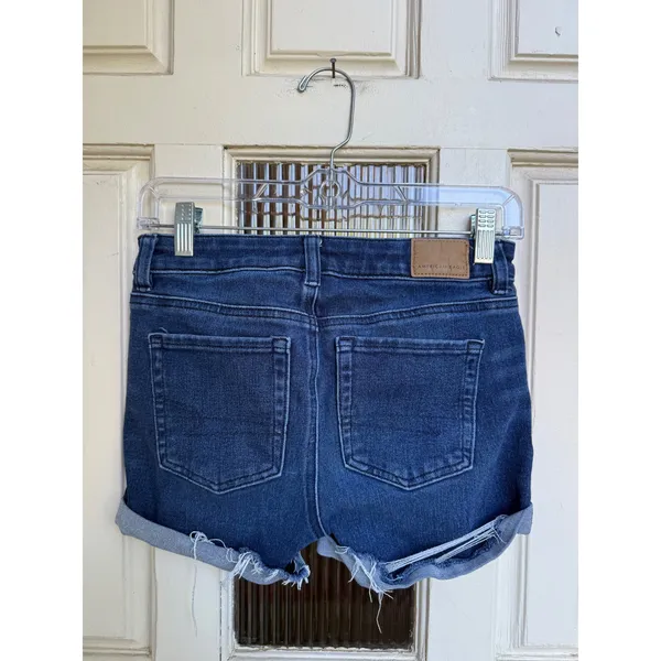 American‎ Eagle Midi Jean Shorts Button Fly Cuffed Raw Hem Size 2 - Image 2