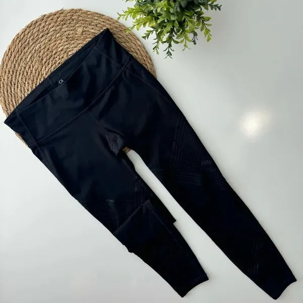 Gap gFast Black Cross Train Shine Print‎ Leggings Size XS - Image 2
