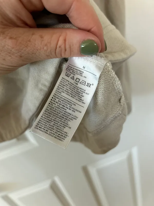 Old Navy Pullover Sweater - Image 6