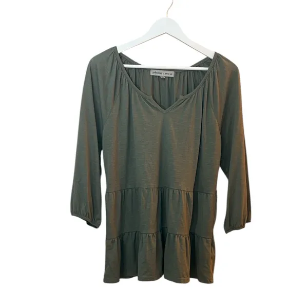 Francesca's Size Medium Hunter Green Peplum Blouse New Without Tags - Image 2