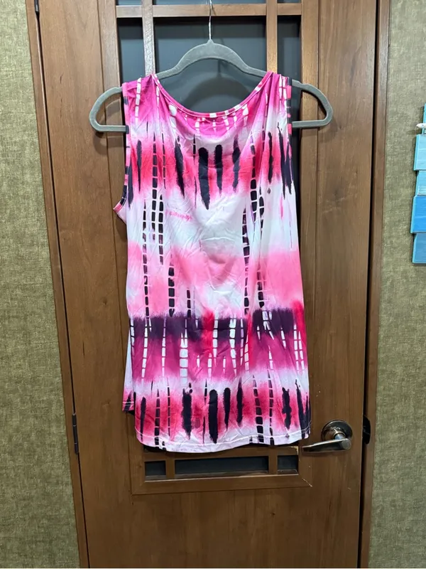Women’s Pink Tie-Dye Tank Top with Front Knot - Image 2