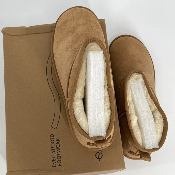EVELLYHOOTD Mini Snow Boots Chestnut Suede Fur Lined Winter Shoes‎ Size 11 NEW - Image 5