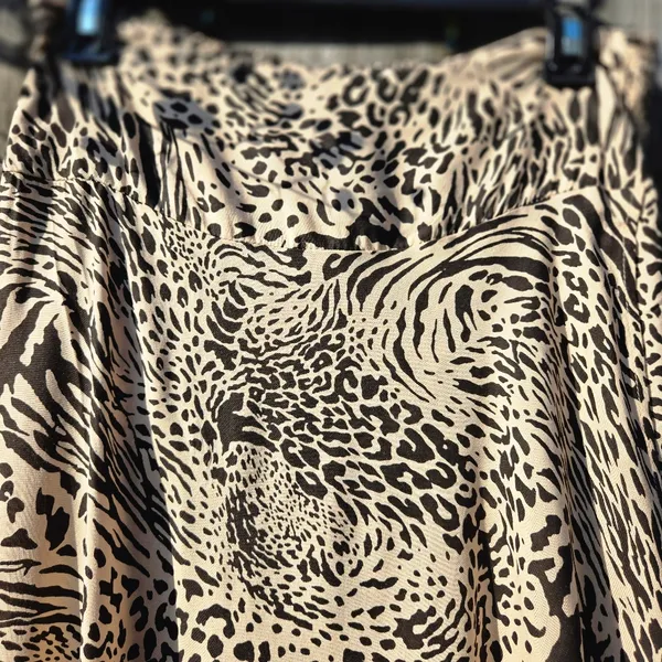 Japna Animal Print Wrap Stretch Midi Skirt SIZE Large - Image 2