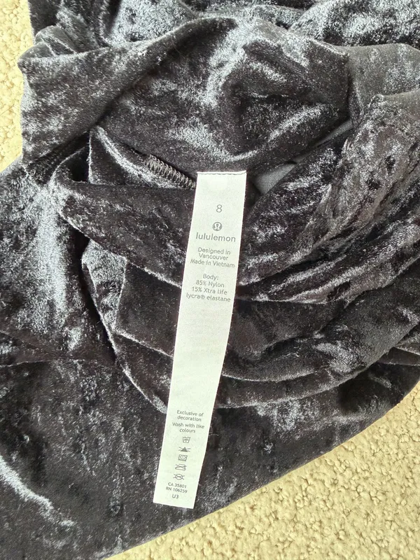 Lululemon black velvet long sleeve - Image 3