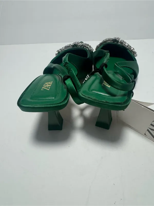 Zara Women's Kitten Heels NWT Size 38 - Image 2